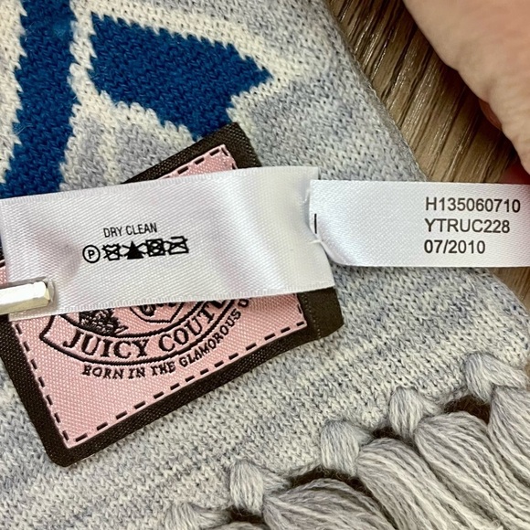 Juicy Couture Wool Scarf - Picture 4 of 6